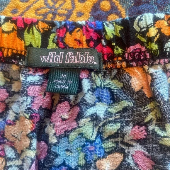 Wild Fable M mini floral skirt 🌻 - Picture 3 of 5